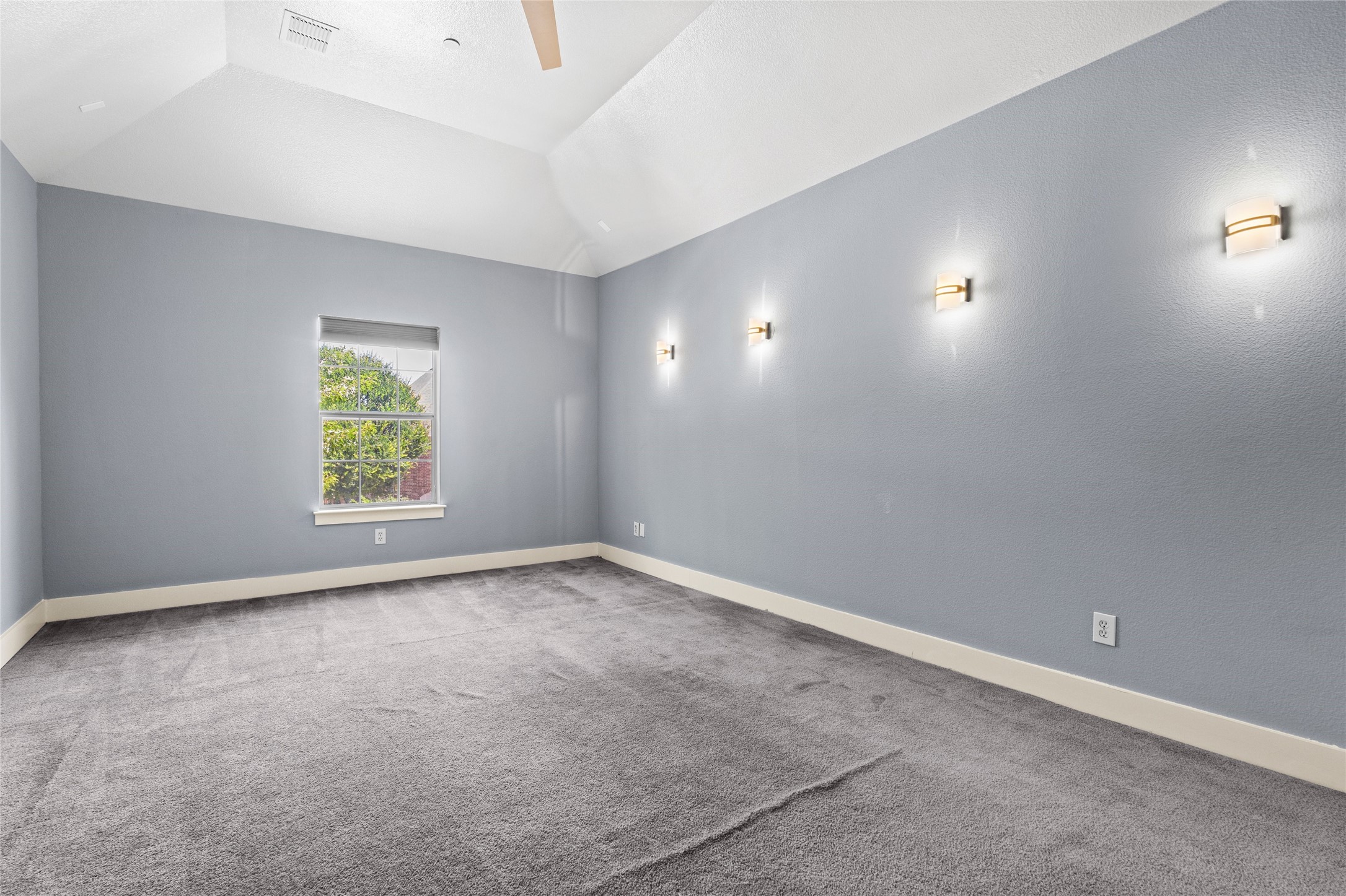 1136 Pedernales Trail Irving TX 75063