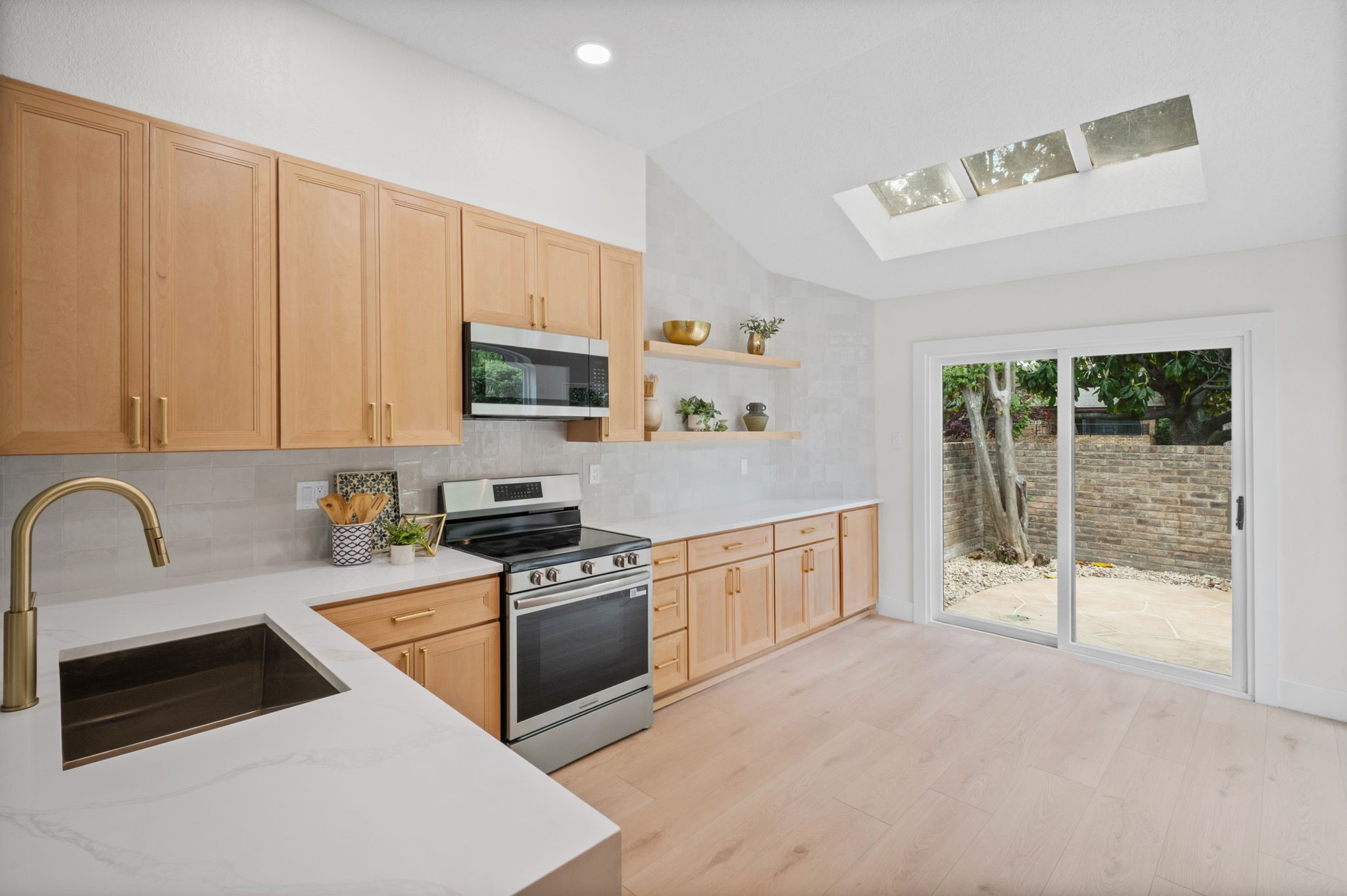 5922 Glen Heather Drive Dallas TX 75252
