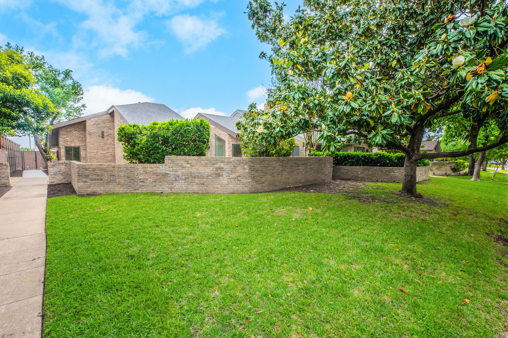5922 Glen Heather Drive Dallas TX 75252