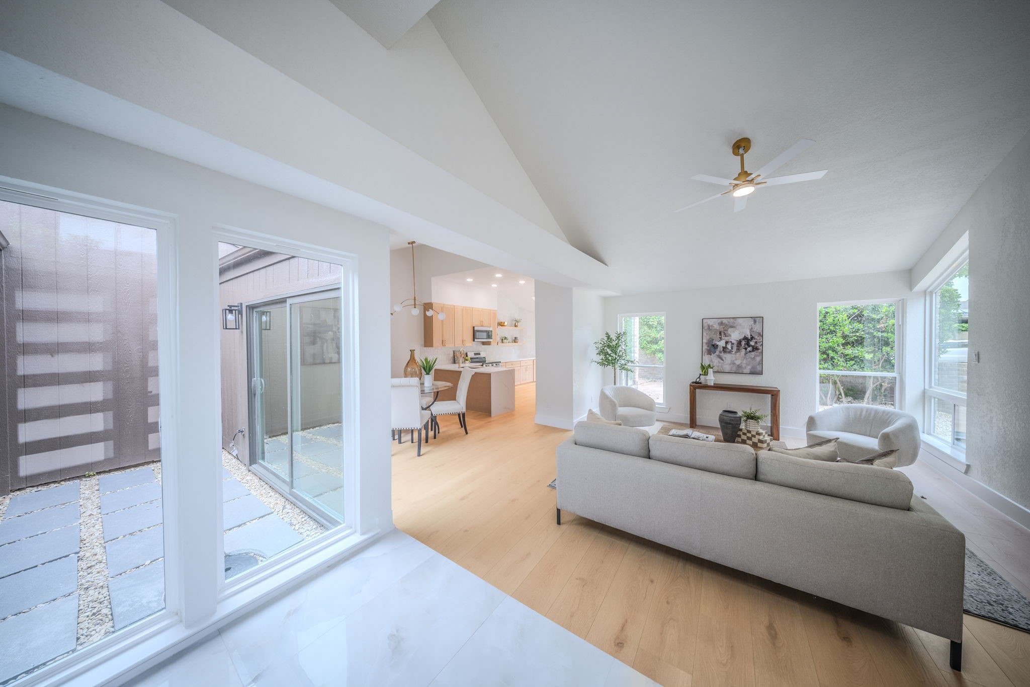 5922 Glen Heather Drive Dallas TX 75252