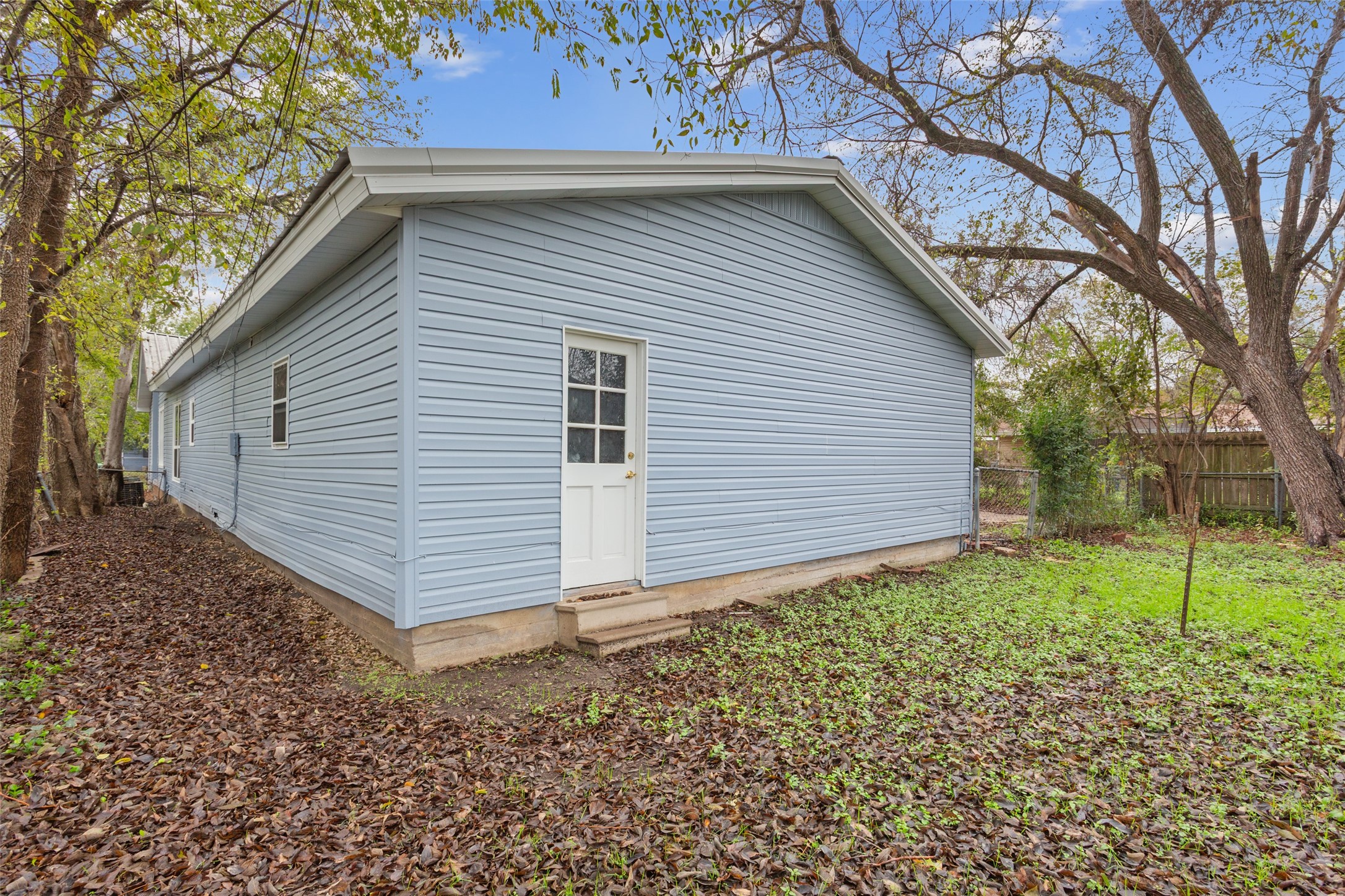 1029 N 45th Street Waco TX 76710