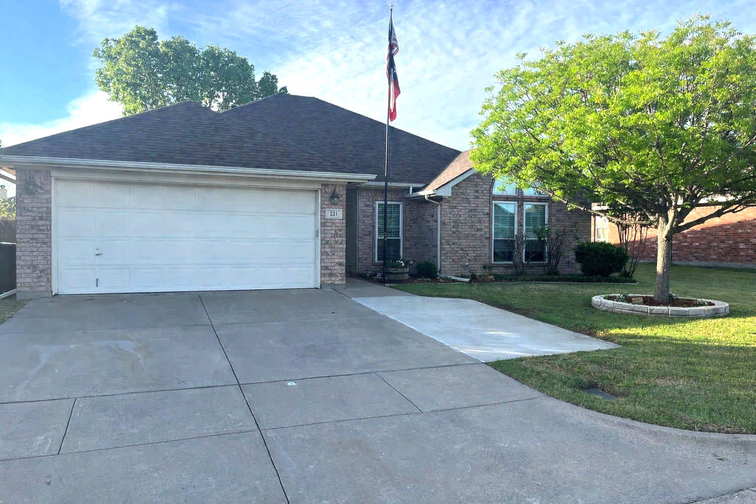 221 Rose Avenue Cleburne TX 76033