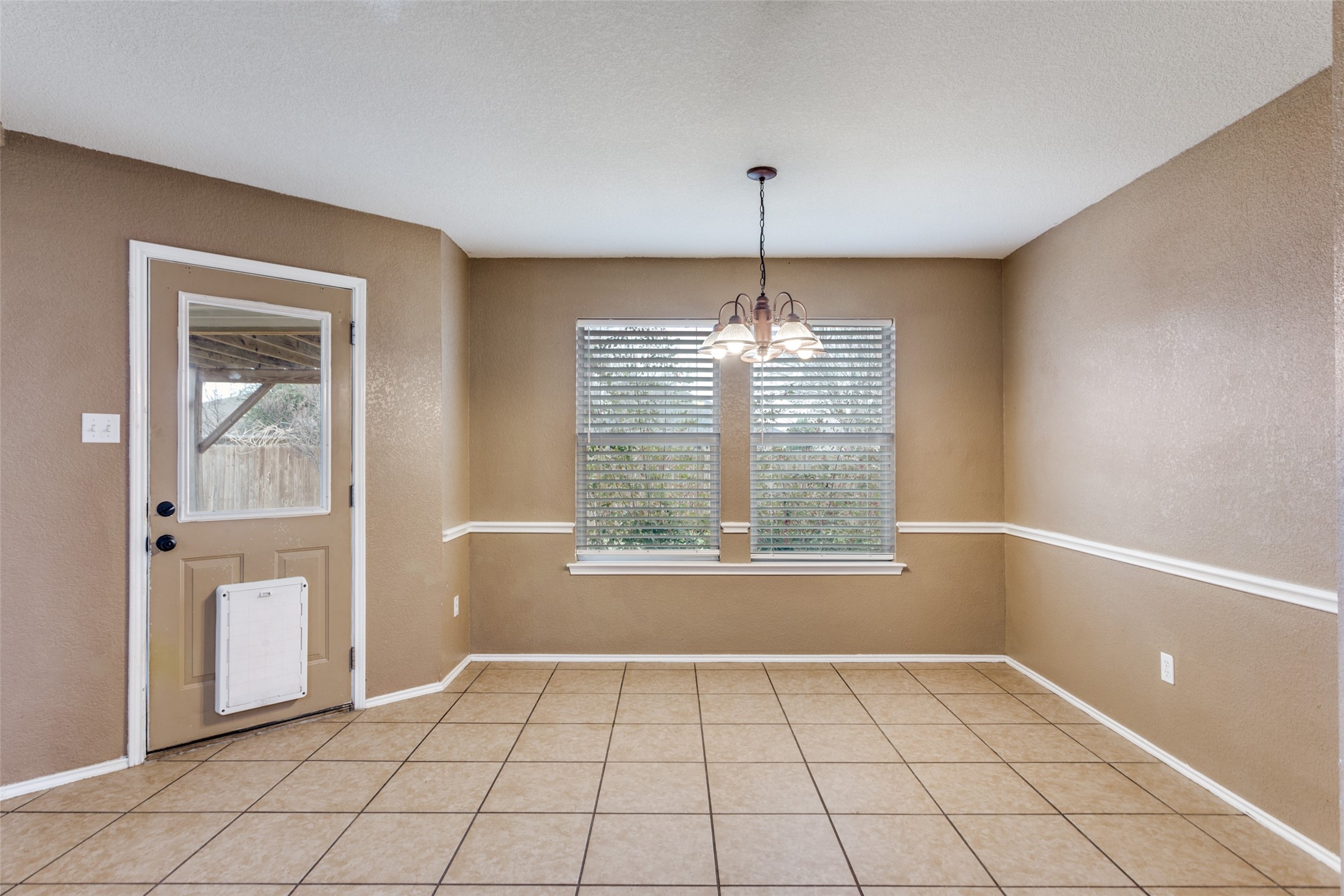 221 Rose Avenue Cleburne TX 76033