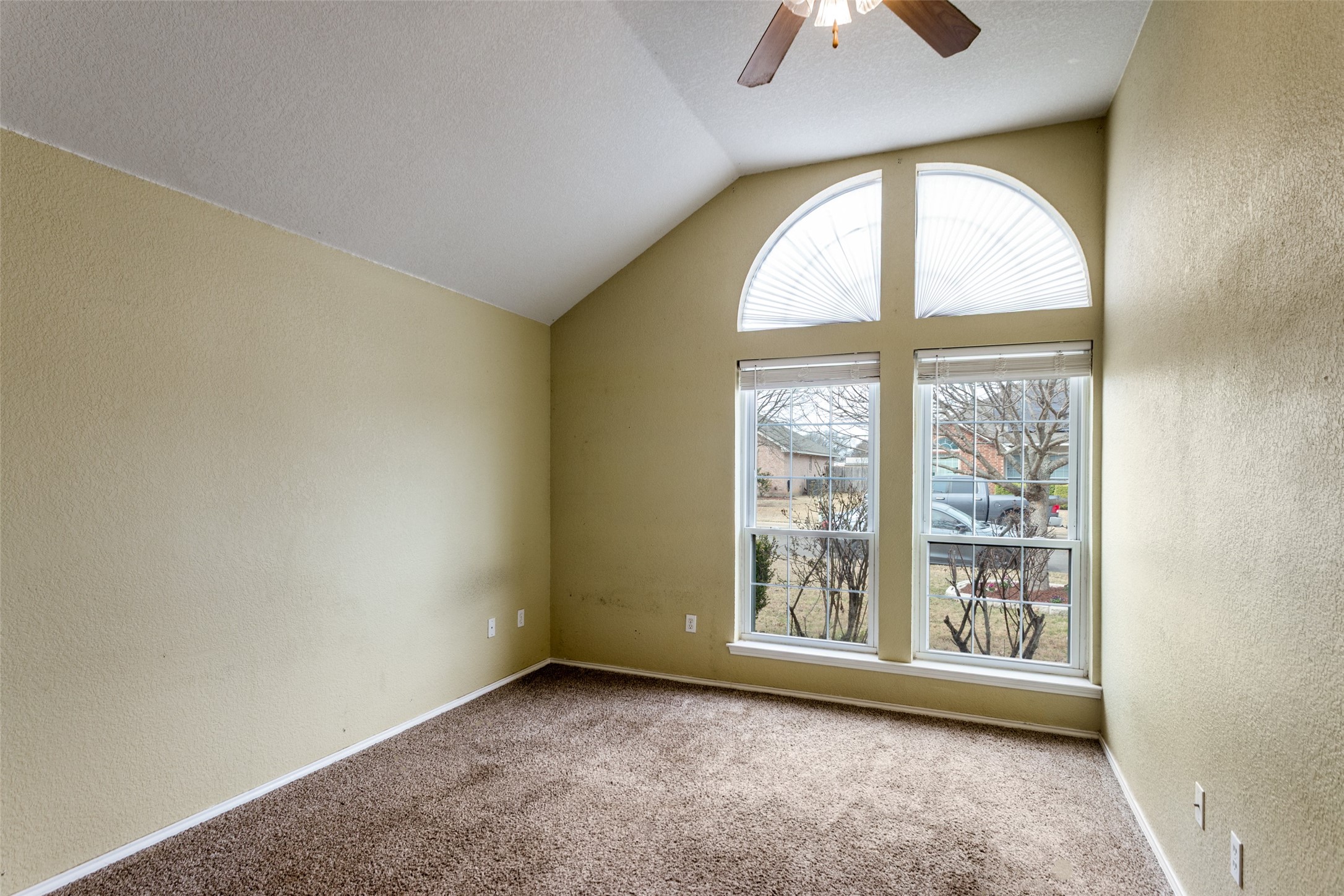 221 Rose Avenue Cleburne TX 76033