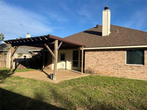 221 Rose Avenue Cleburne TX 76033
