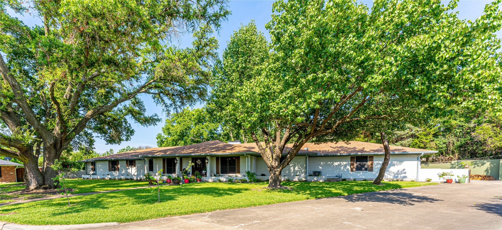 1901 Nancy Jane Circle Garland TX 75043