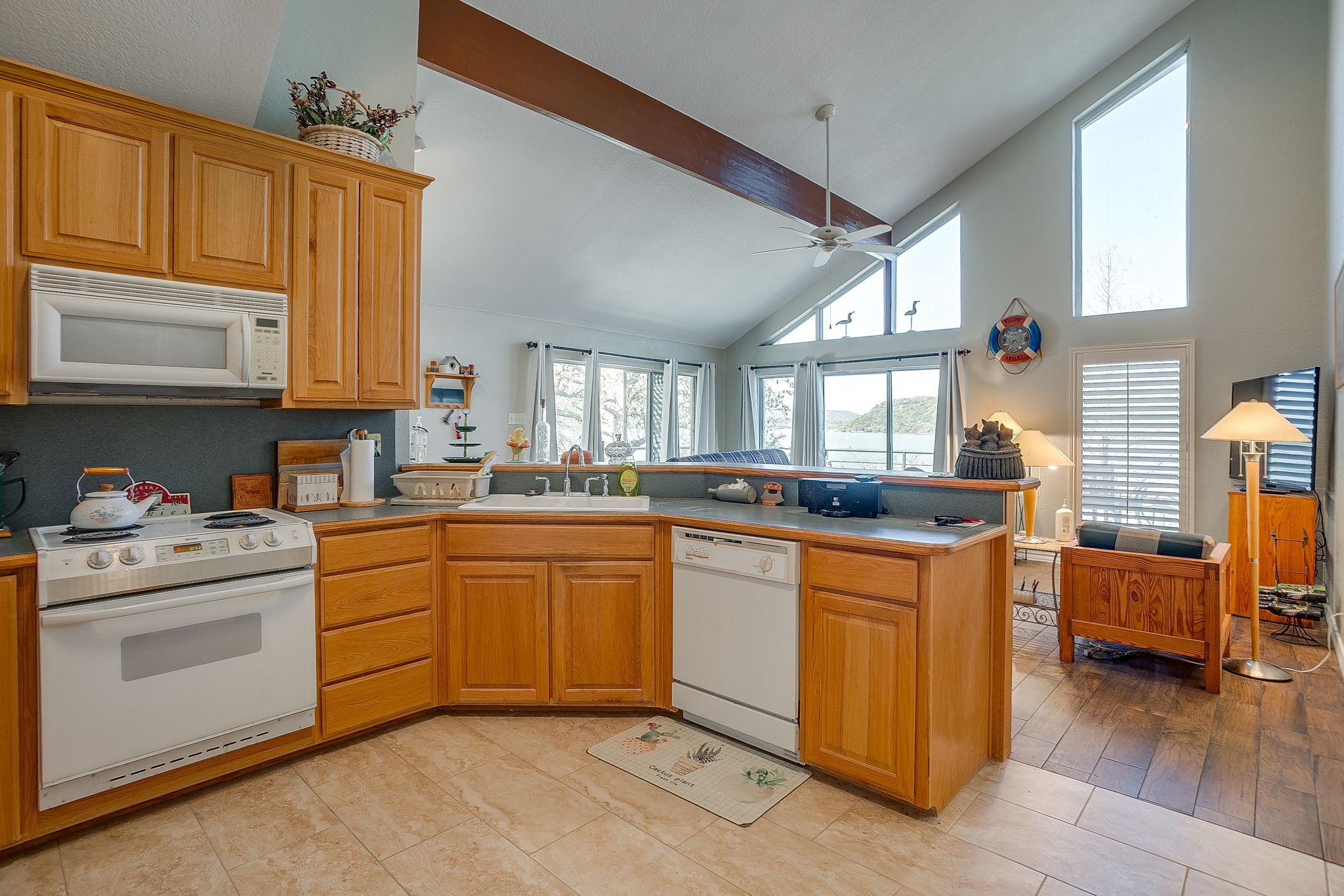 922 S Lakeview Drive Gordon TX 76453