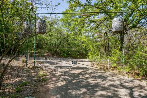 922 S Lakeview Drive Gordon TX 76453