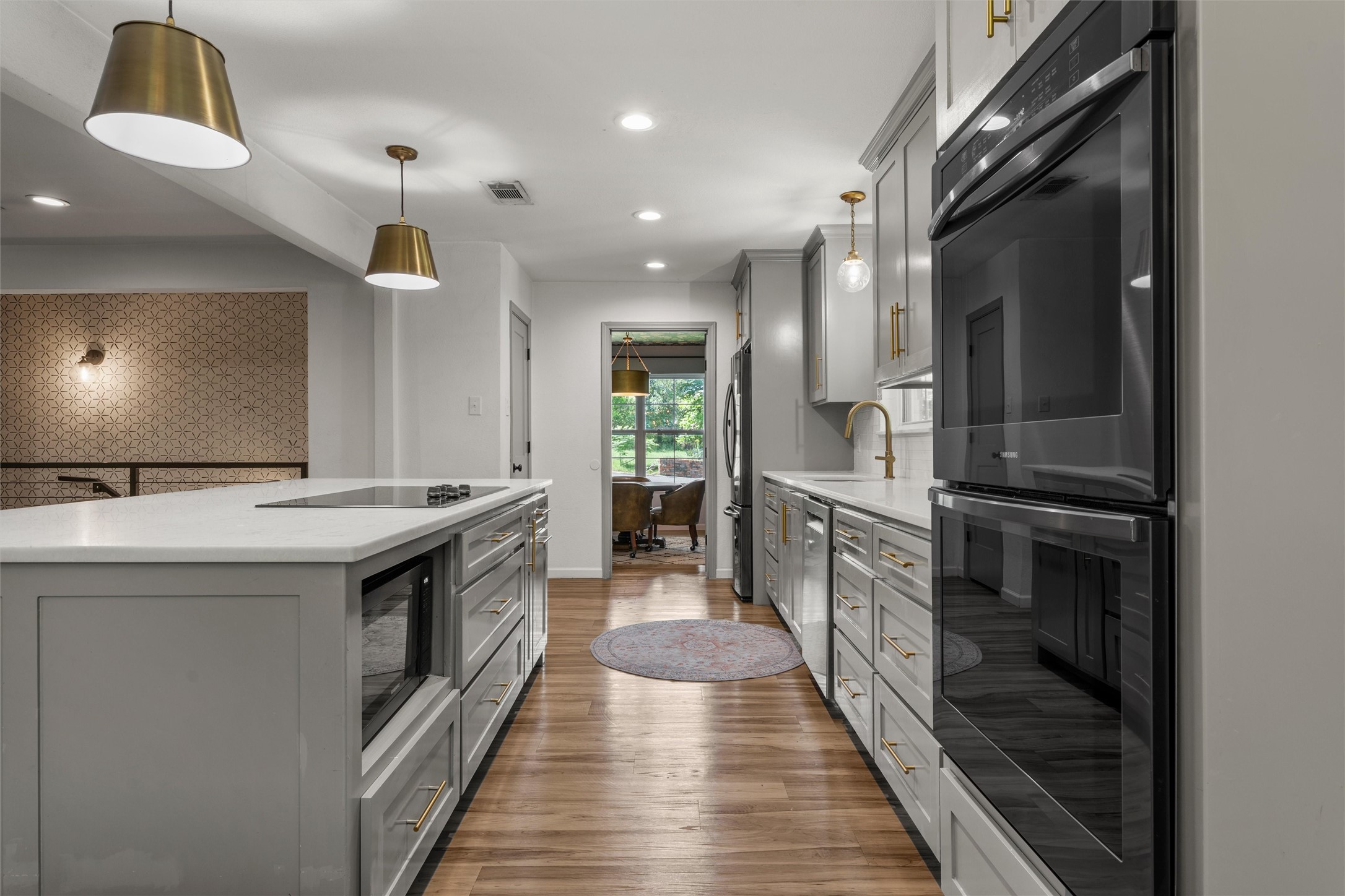 1009 Bob O Link Woodway TX 76712