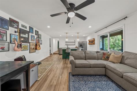 1009 Bob O Link Woodway TX 76712
