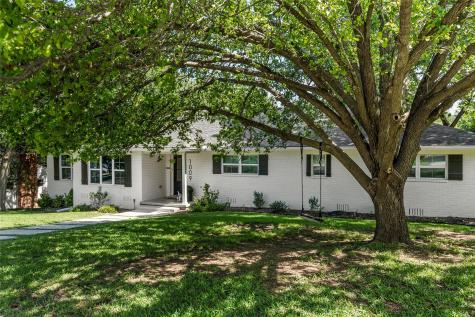 1009 Bob O Link Woodway TX 76712
