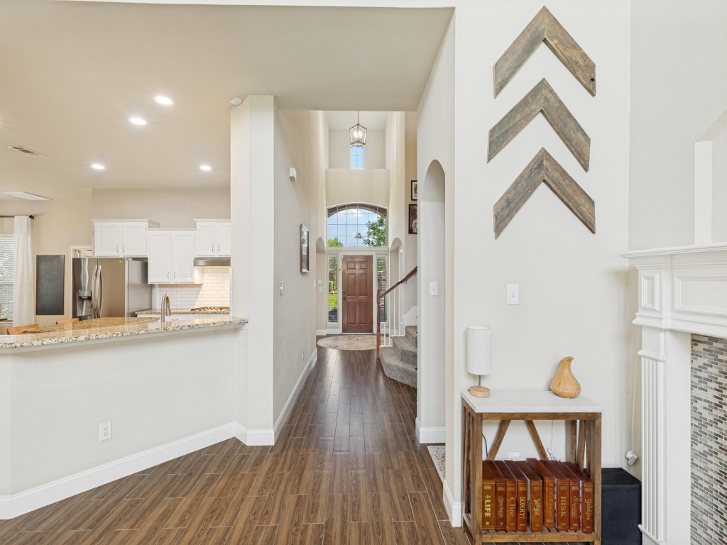 607 Chalk Hill Lane Murphy TX 75094