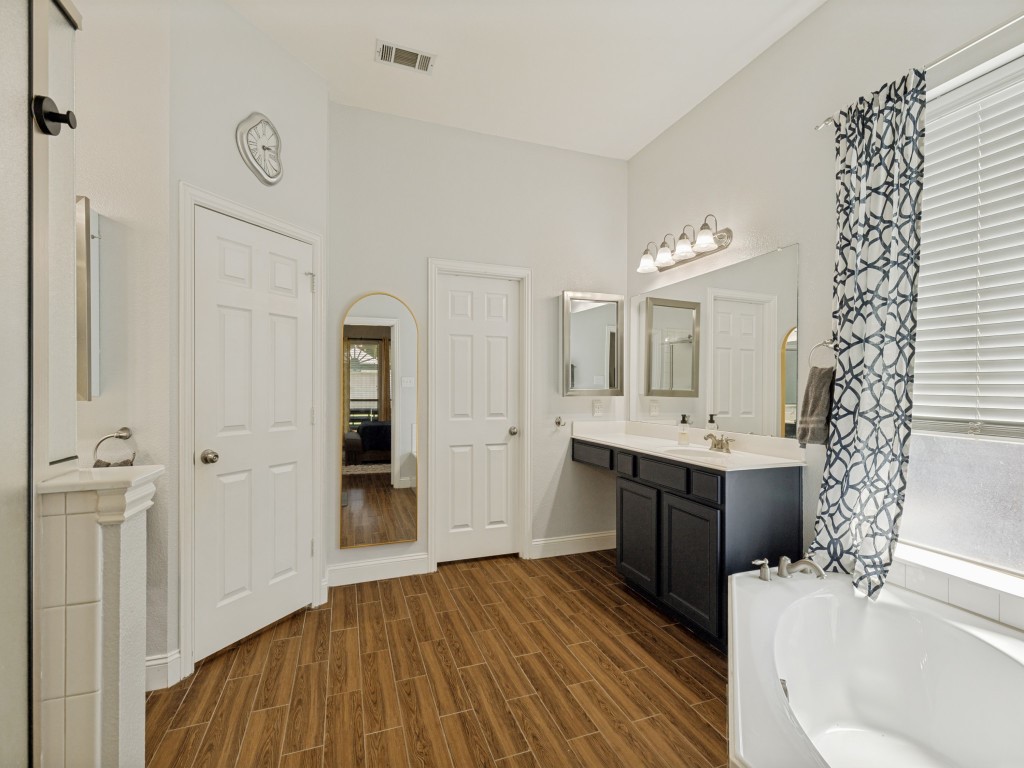 607 Chalk Hill Lane Murphy TX 75094