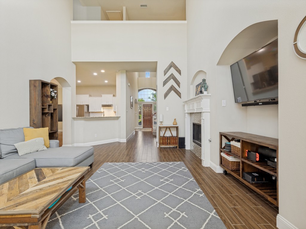 607 Chalk Hill Lane Murphy TX 75094