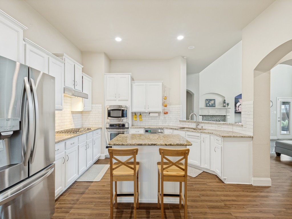 607 Chalk Hill Lane Murphy TX 75094