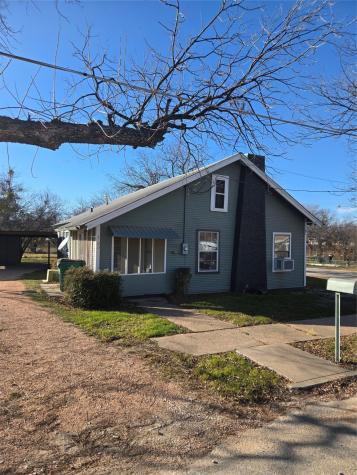 1200 Llano Street Coleman TX 76834