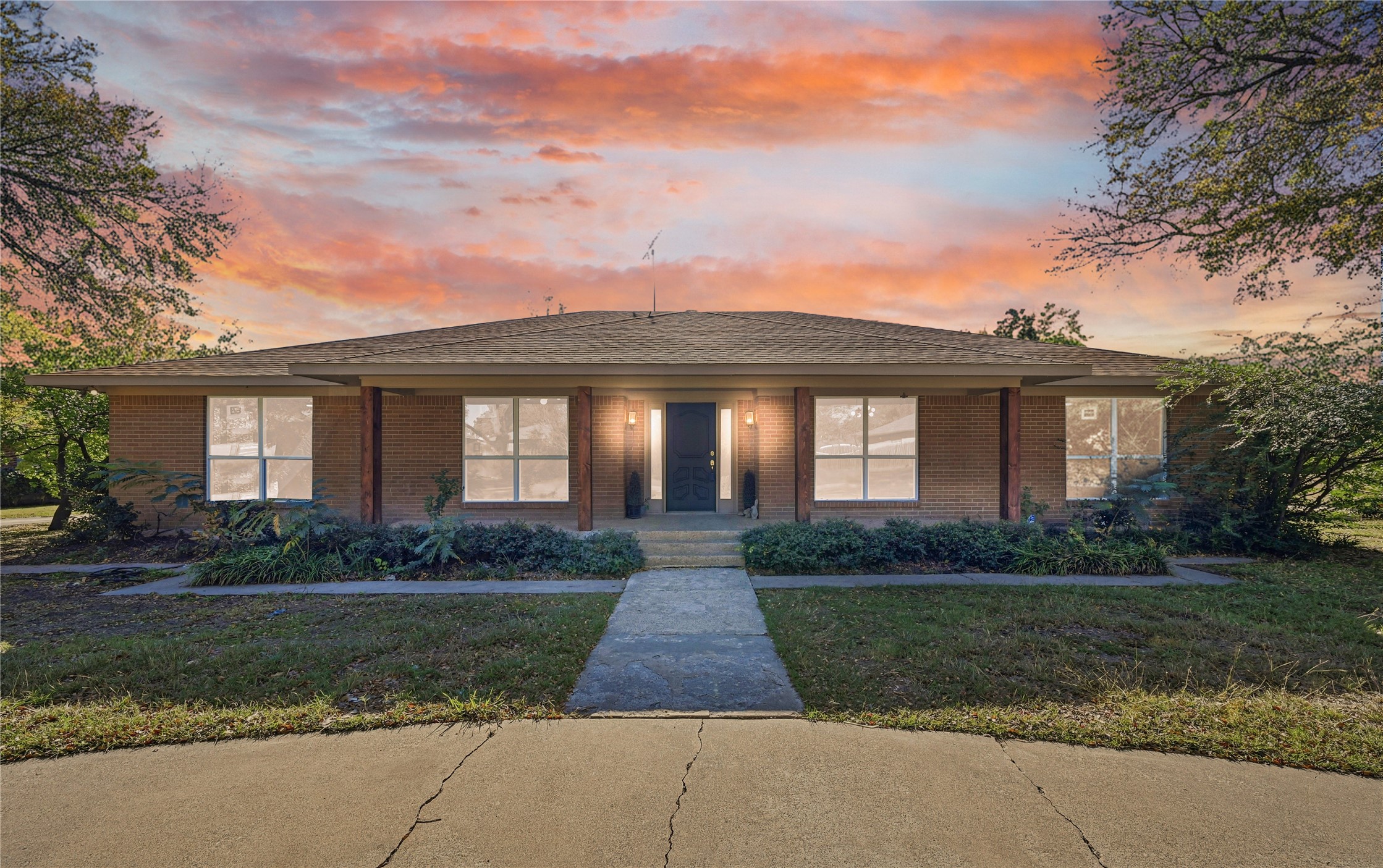 303 Whisenant Drive Allen TX 75013