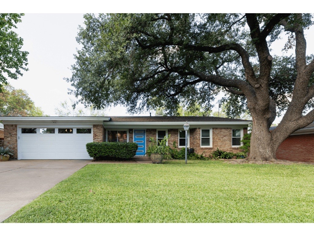 2804 Sadler Avenue Fort Worth TX 76133