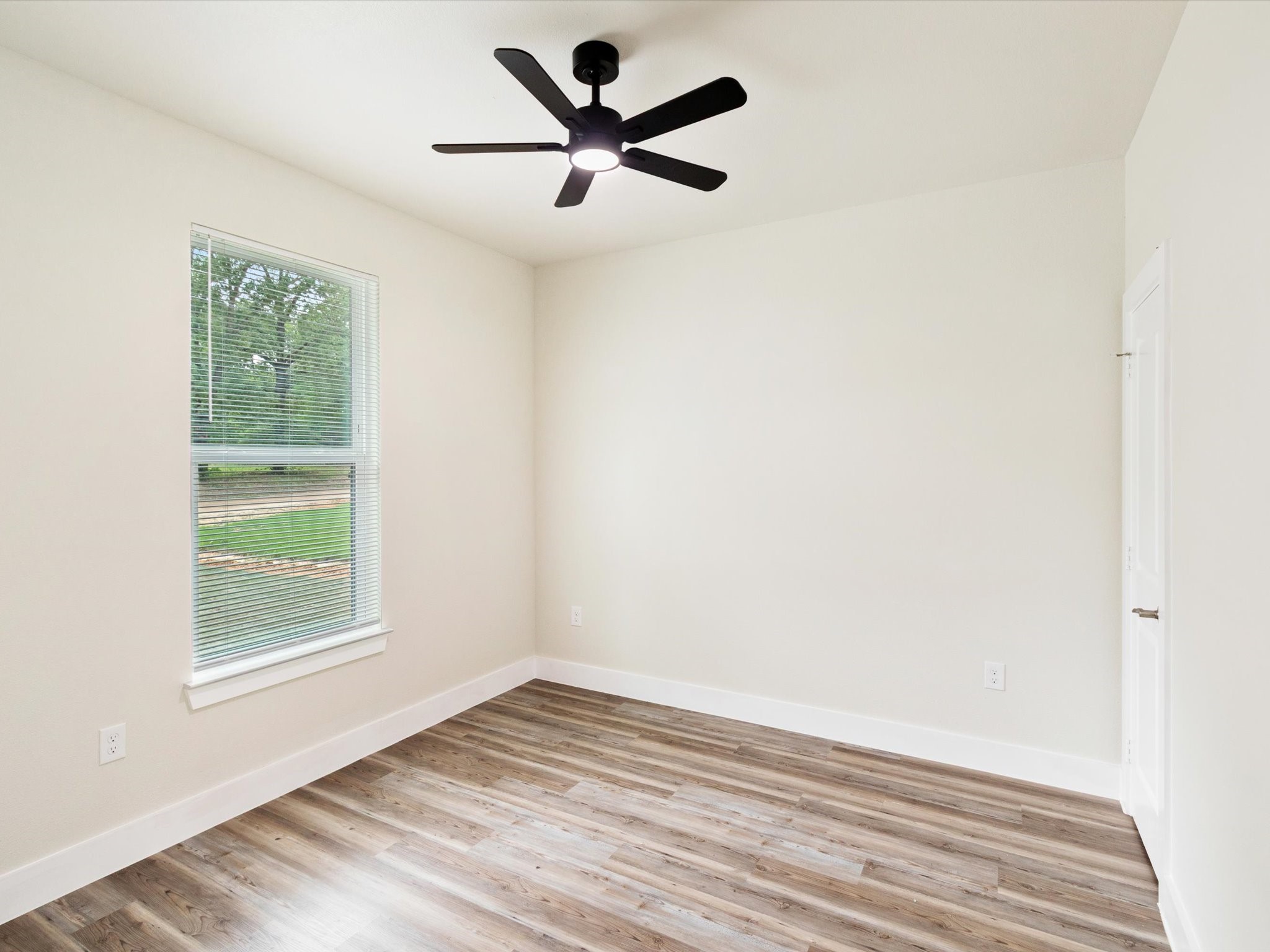 103 Bayside Circle Malakoff TX 75148