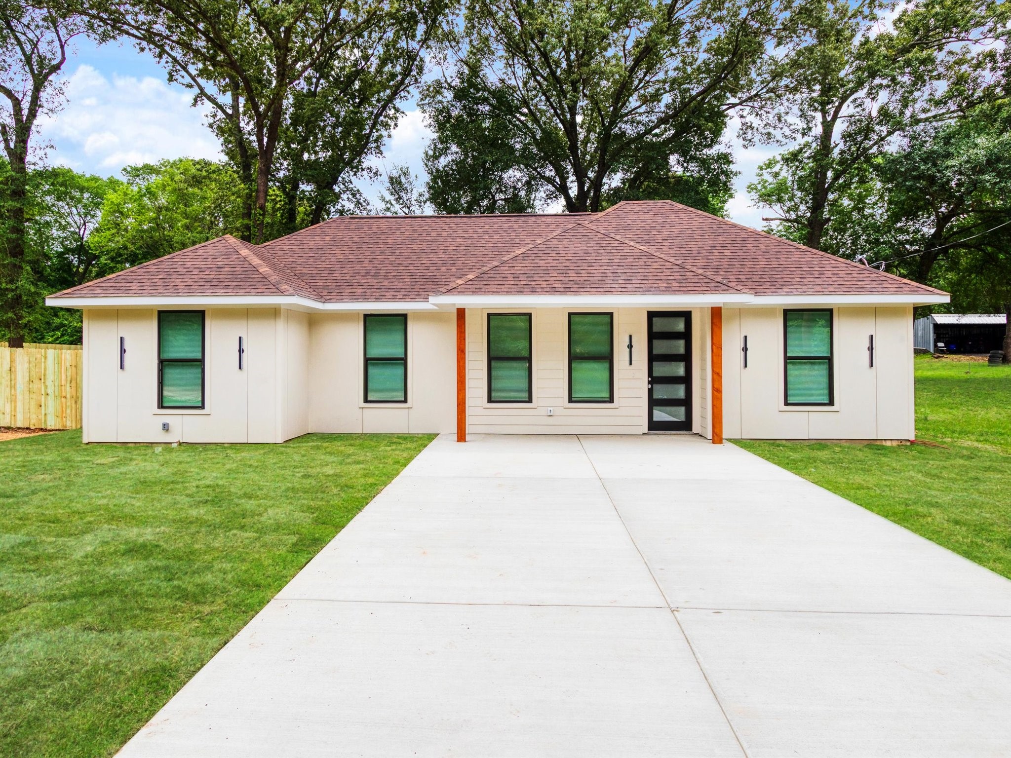 103 Bayside Circle Malakoff TX 75148