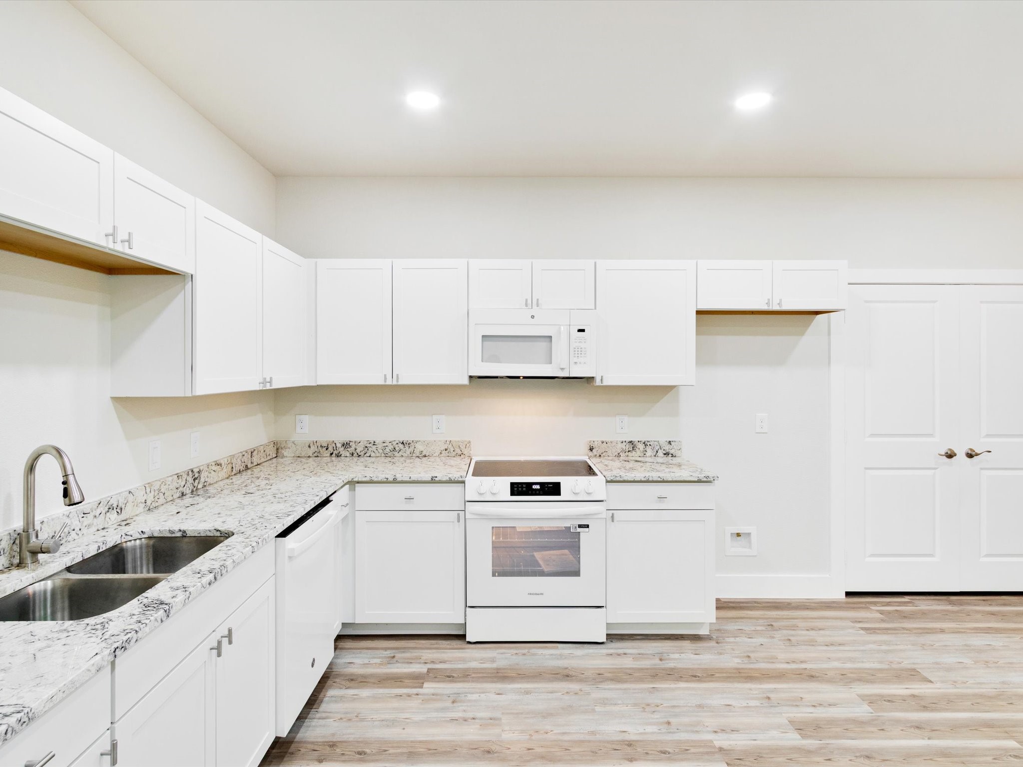 103 Bayside Circle Malakoff TX 75148