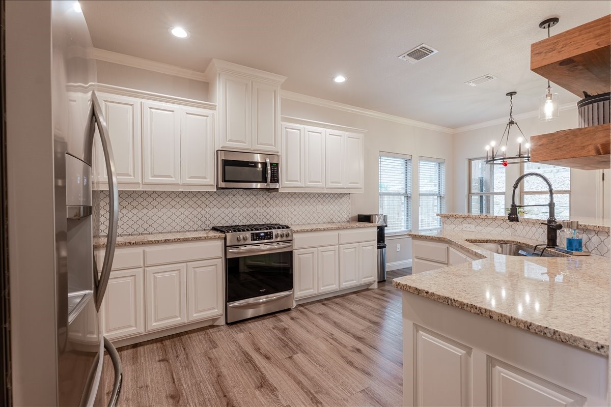 1317 Thistle Hill Trail Weatherford TX 76087
