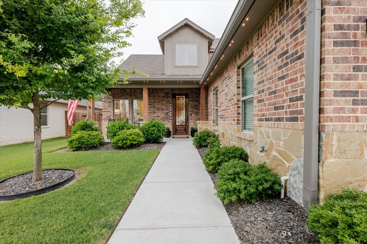 1317 Thistle Hill Trail Weatherford TX 76087