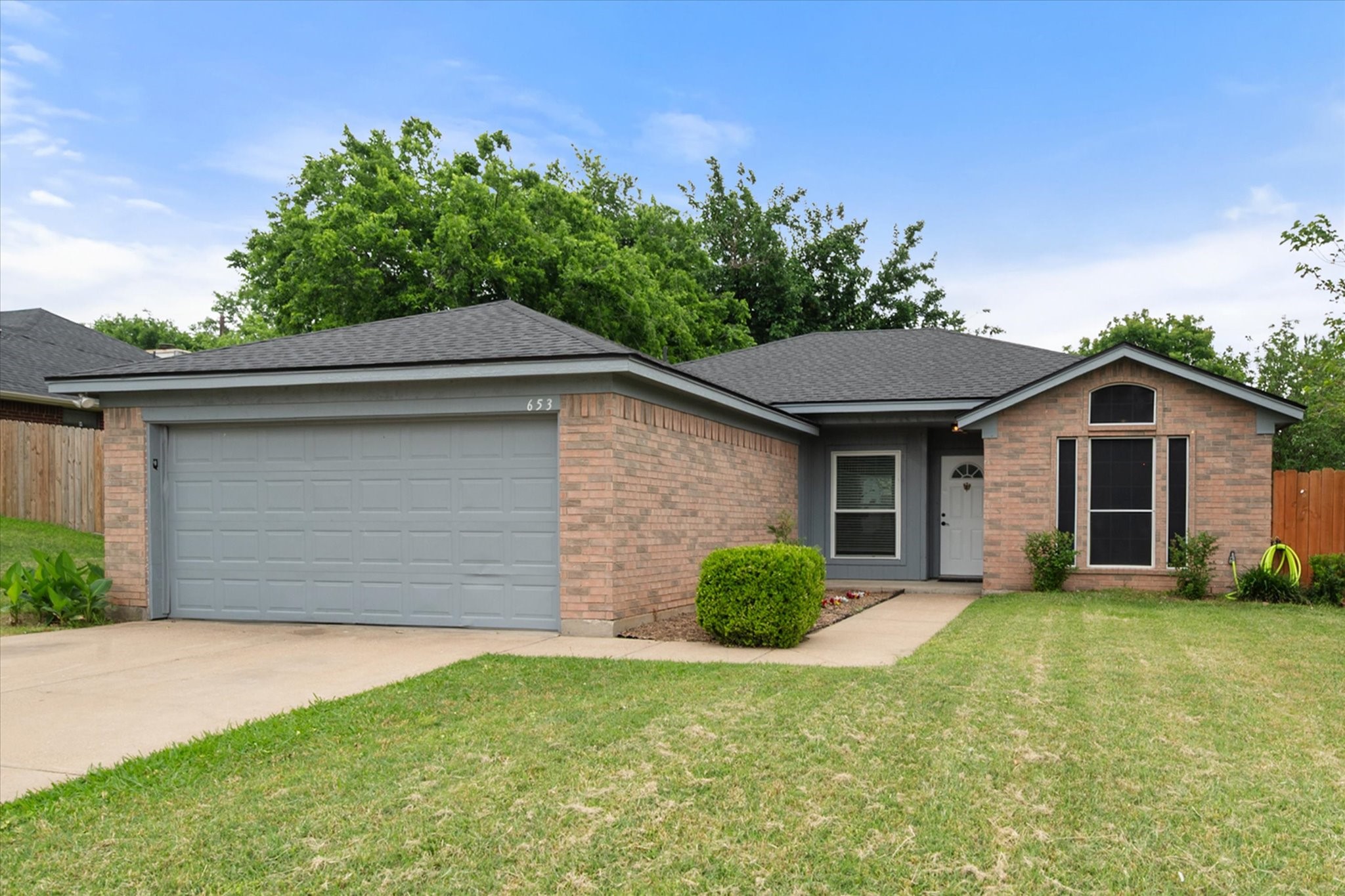 653 Ozark Avenue Burleson TX 76028