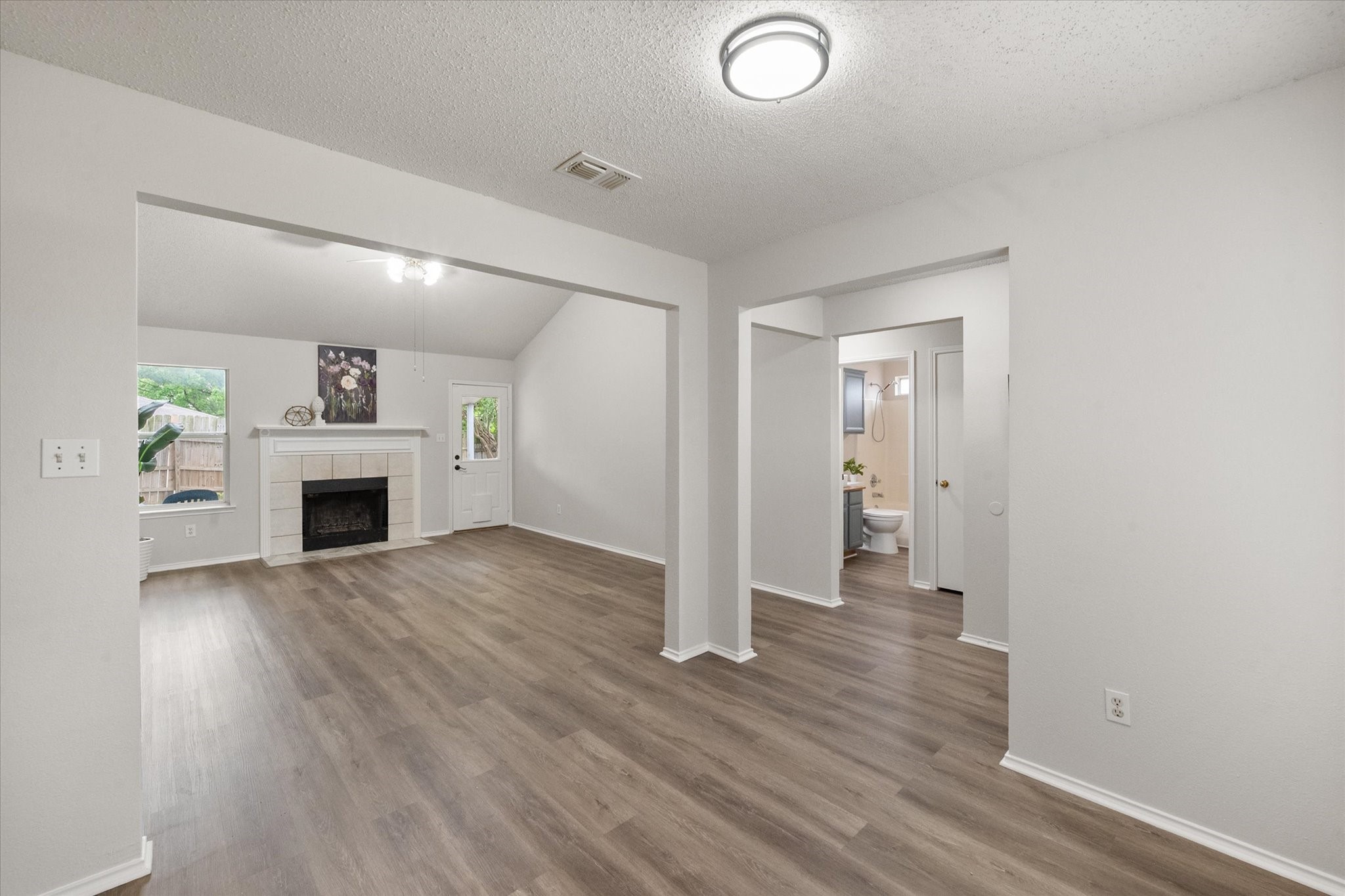 653 Ozark Avenue Burleson TX 76028