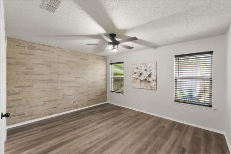 653 Ozark Avenue Burleson TX 76028