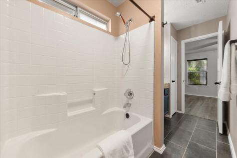 653 Ozark Avenue Burleson TX 76028