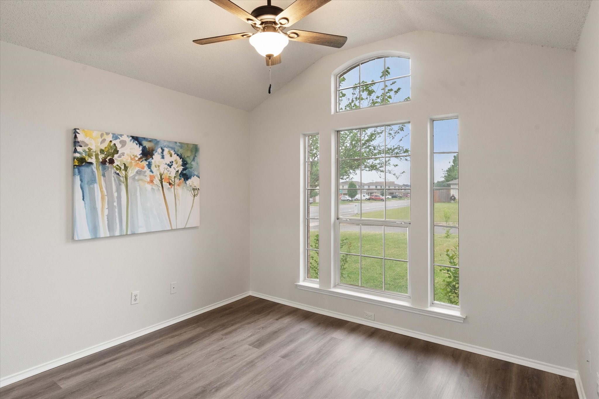 653 Ozark Avenue Burleson TX 76028