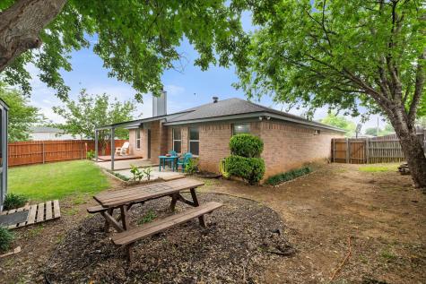 653 Ozark Avenue Burleson TX 76028