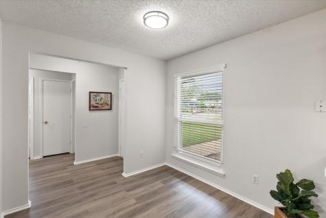 653 Ozark Avenue Burleson TX 76028