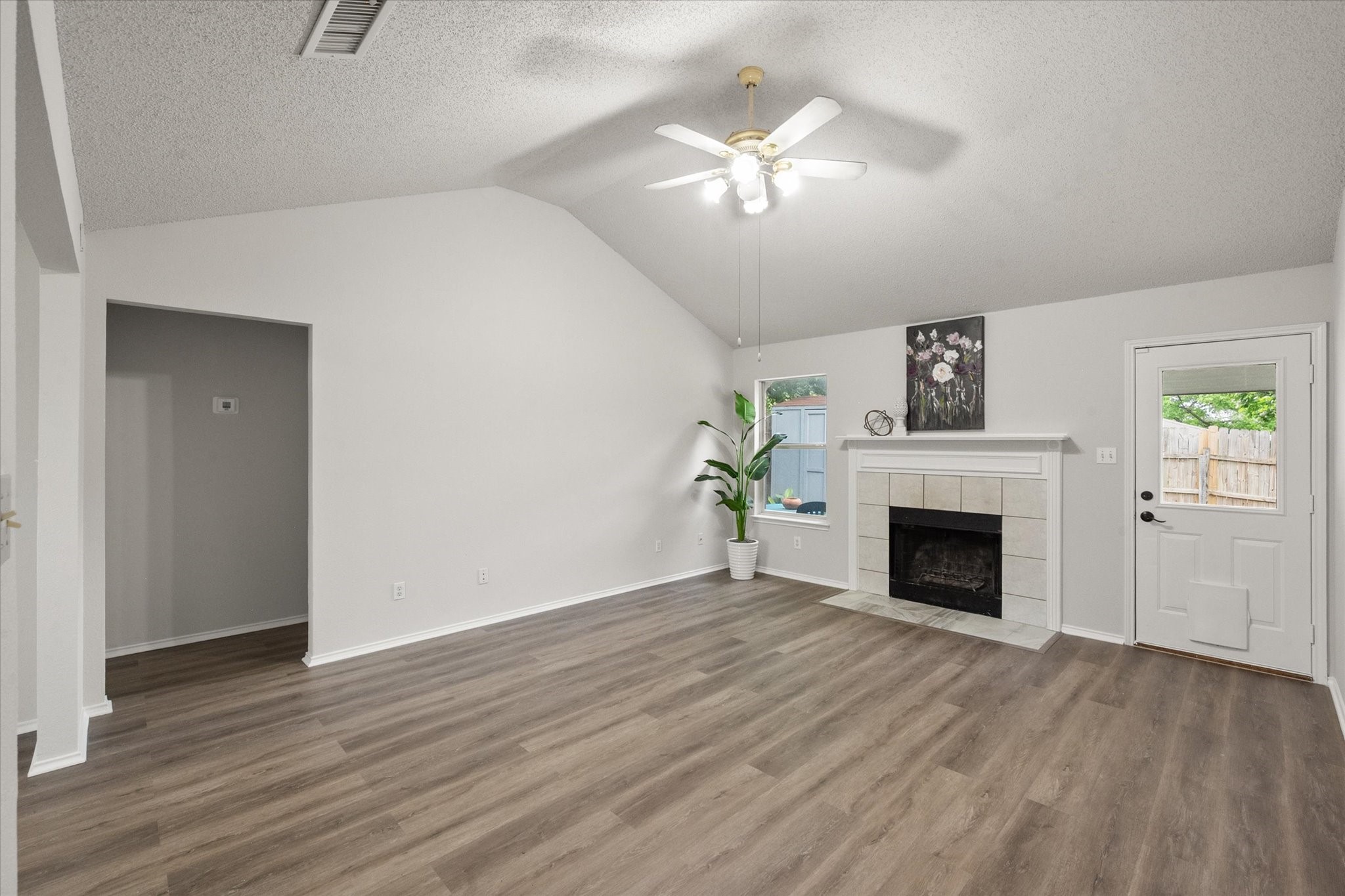653 Ozark Avenue Burleson TX 76028