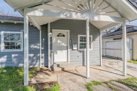 2835 Bentley Avenue Dallas TX 75211