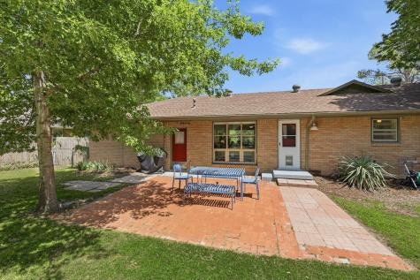 2409 Robinwood Lane Denton TX 76209