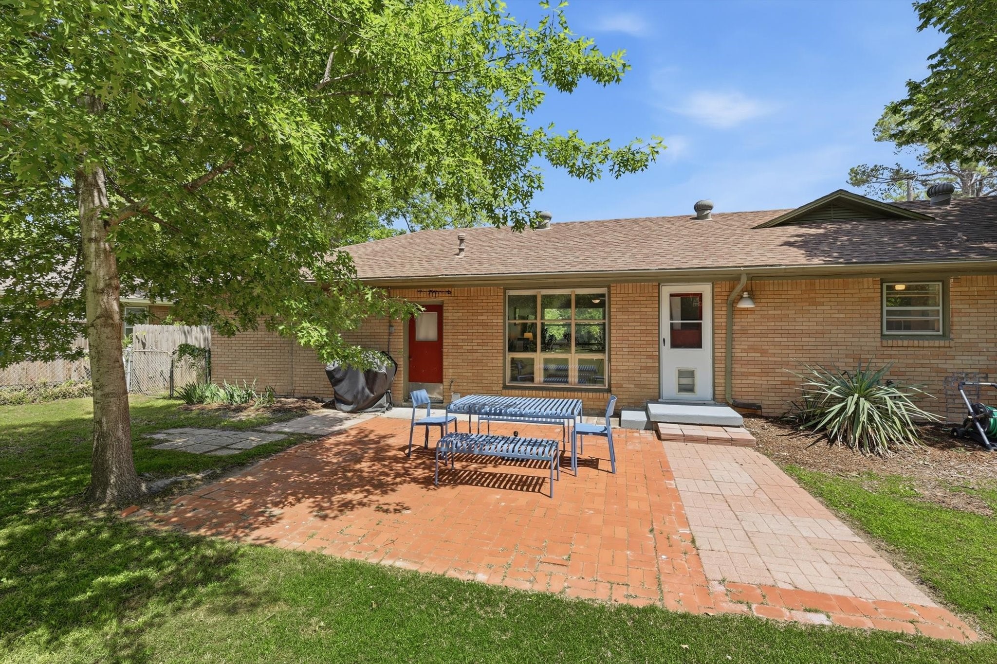 2409 Robinwood Lane Denton TX 76209