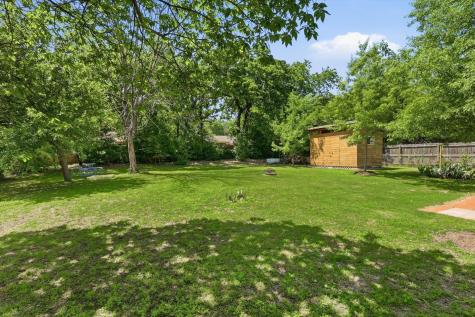 2409 Robinwood Lane Denton TX 76209