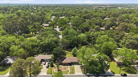 2409 Robinwood Lane Denton TX 76209