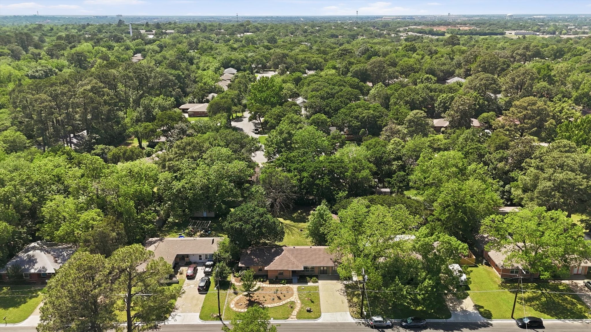2409 Robinwood Lane Denton TX 76209
