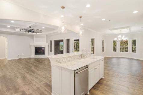 3909 Saddle Creek Denison TX 75020