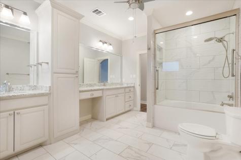 3909 Saddle Creek Denison TX 75020