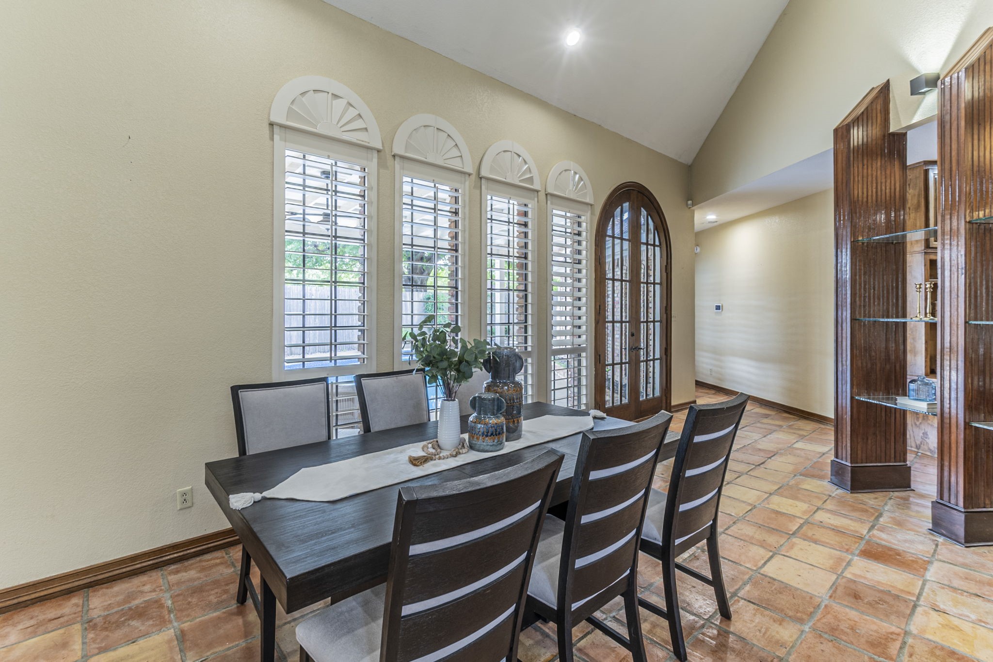 2714 Ridge Top Lane Arlington TX 76006