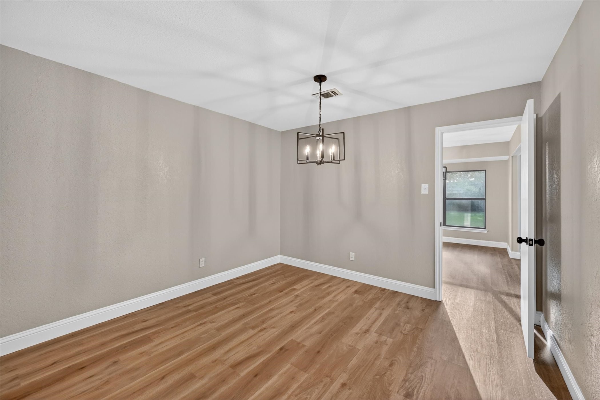 2515 Avonhill Drive Arlington TX 76015