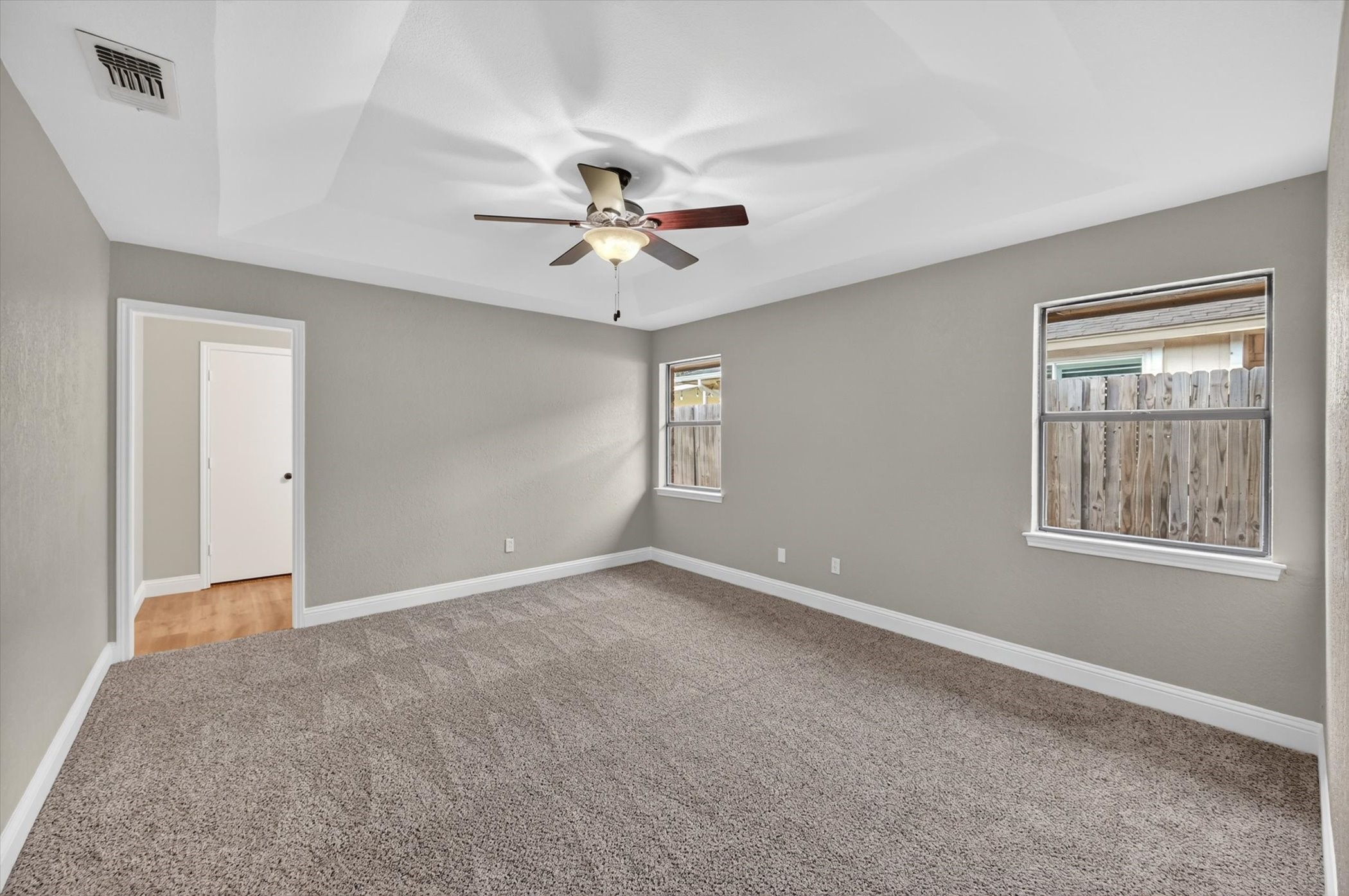 2515 Avonhill Drive Arlington TX 76015