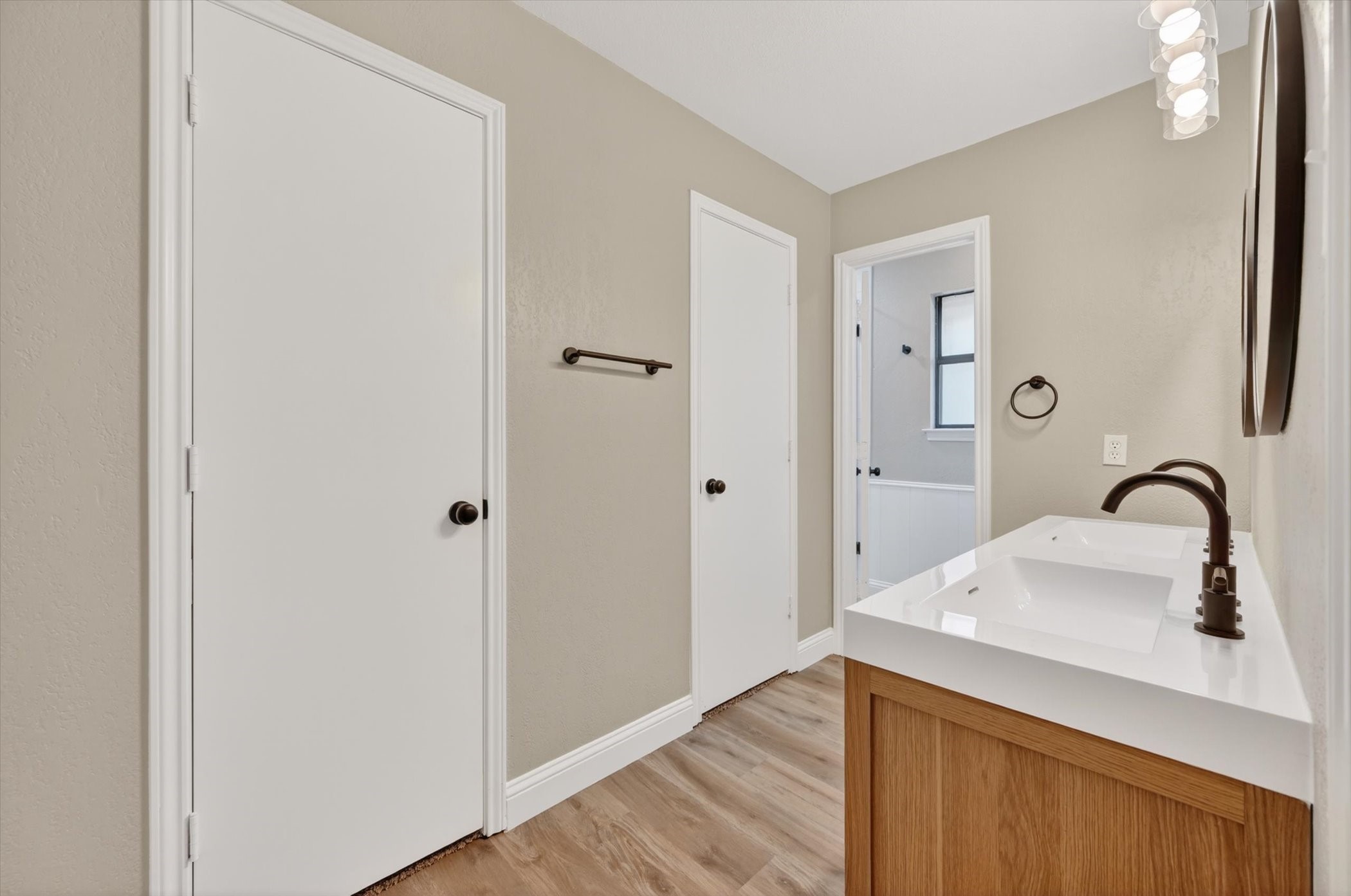 2515 Avonhill Drive Arlington TX 76015