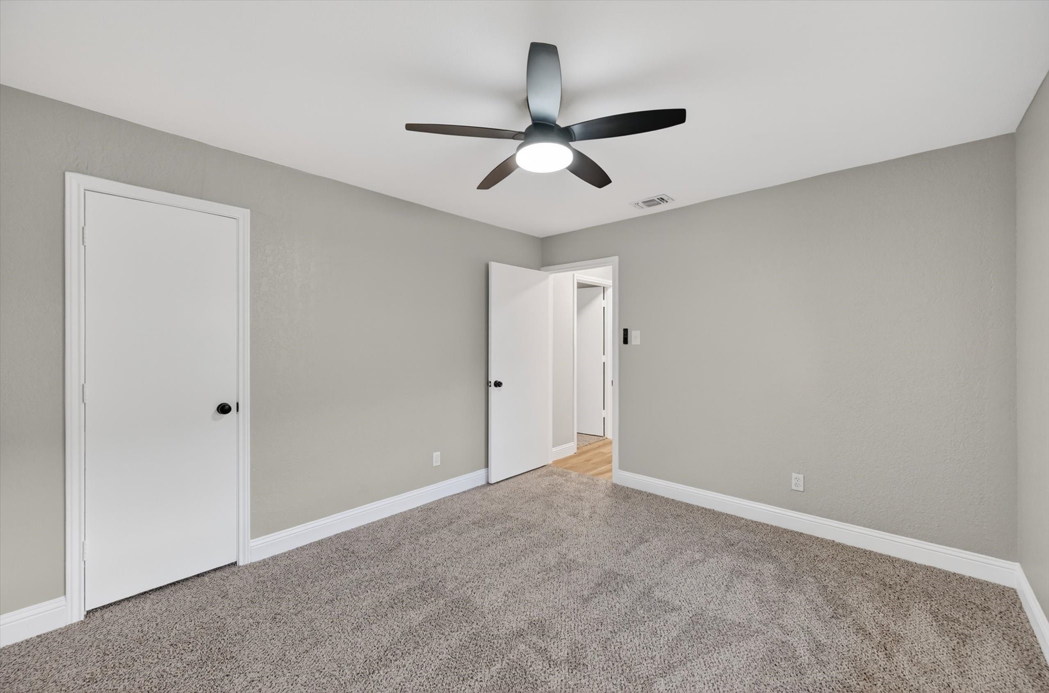 2515 Avonhill Drive Arlington TX 76015