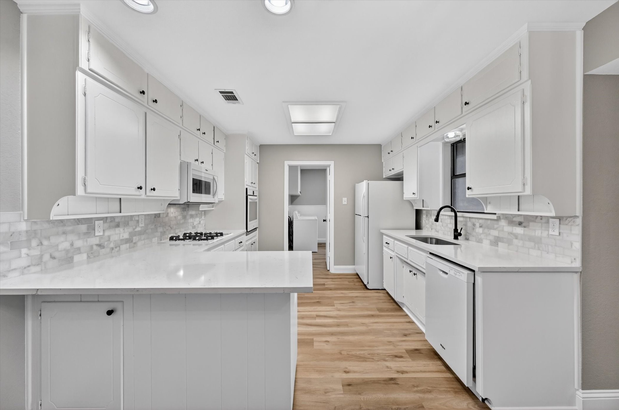 2515 Avonhill Drive Arlington TX 76015
