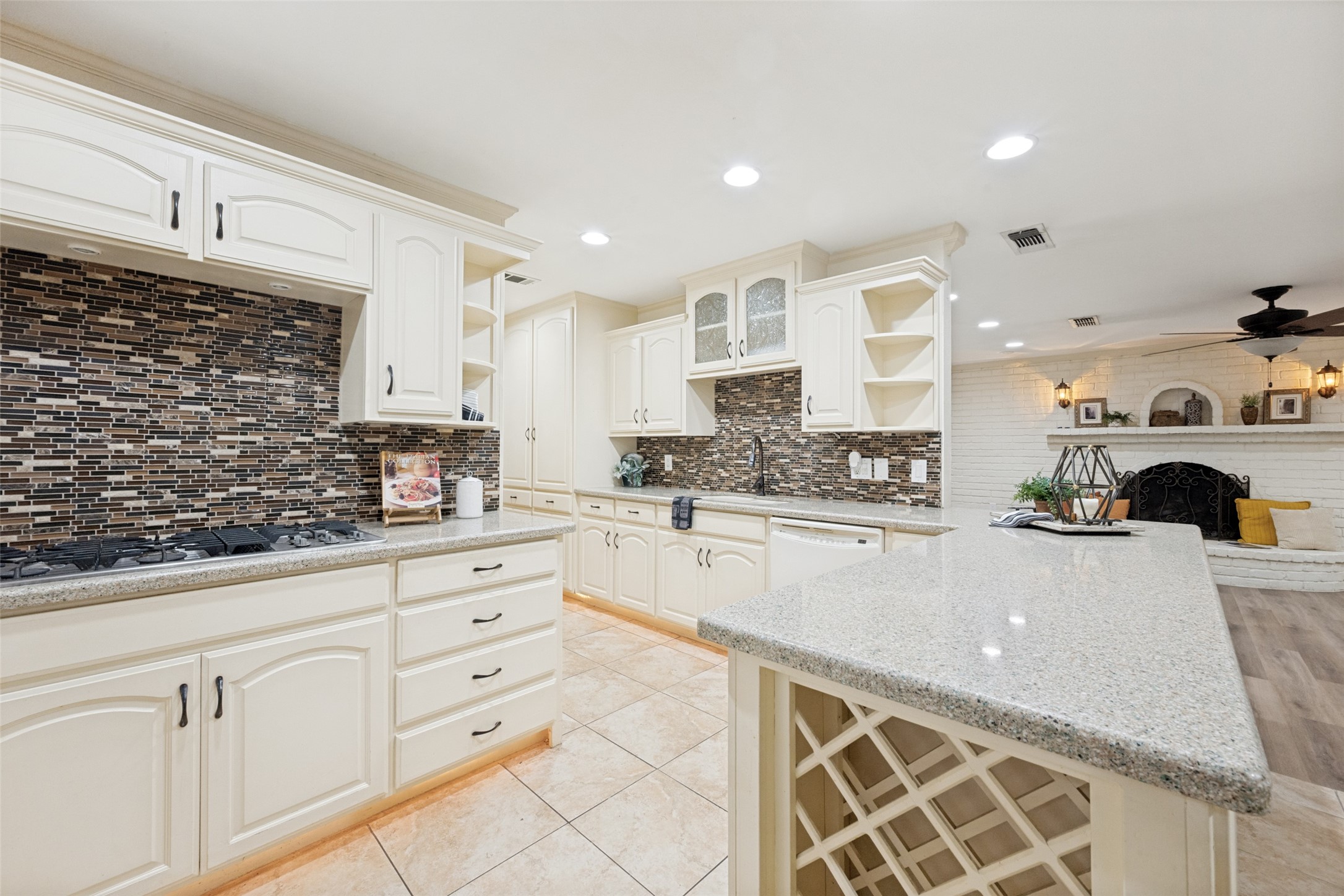 849 Wheelwood Drive Hurst TX 76053